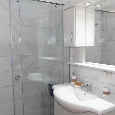 Horizon View Apartment Sarande